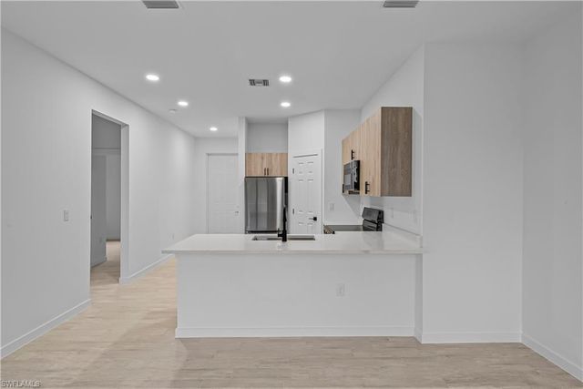 6002 Olive AVE N, Lehigh Acres, FL 33971