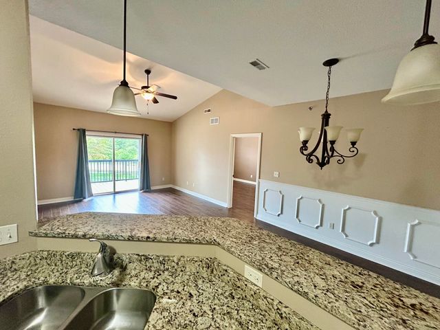 4008 W WORLEY ST 202, Columbia, MO 65203