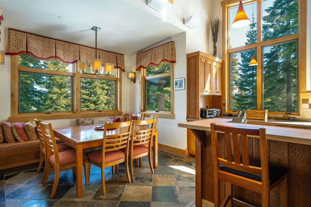 2526 N Summit Place, Truckee, CA 96161