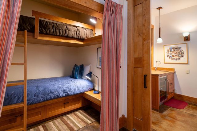 2526 N Summit Place, Truckee, CA 96161