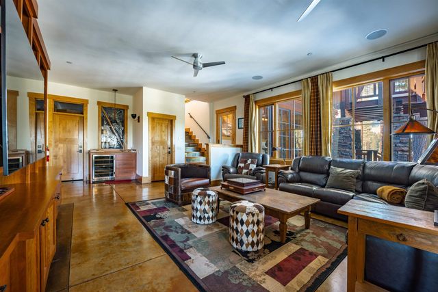 2526 N Summit Place, Truckee, CA 96161