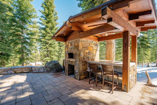 2526 N Summit Place, Truckee, CA 96161