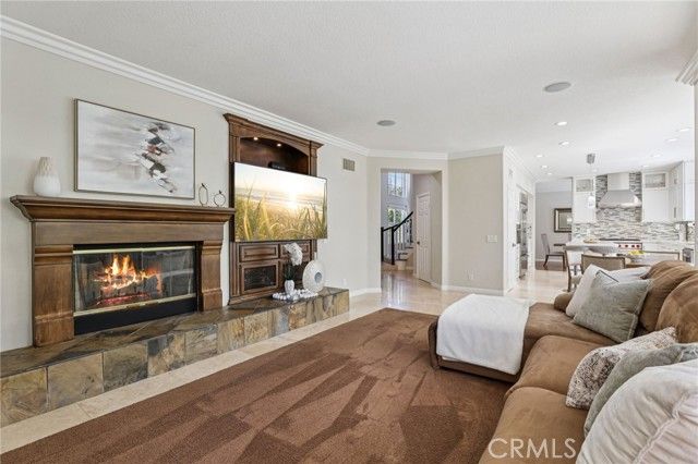 6 Westchester Court, Laguna Hills, CA 92679