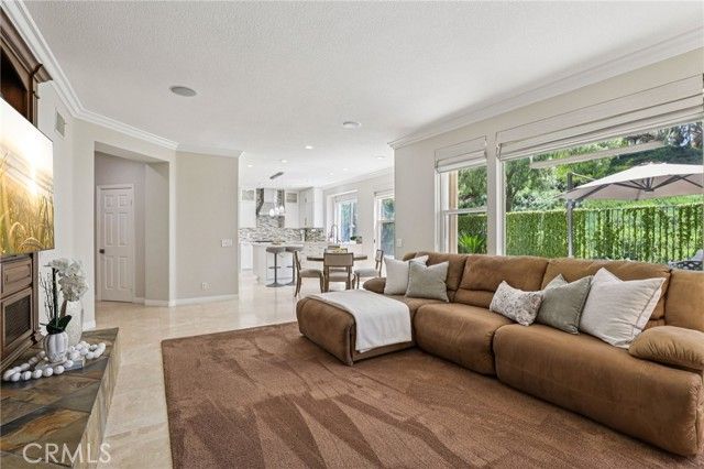 6 Westchester Court, Laguna Hills, CA 92679