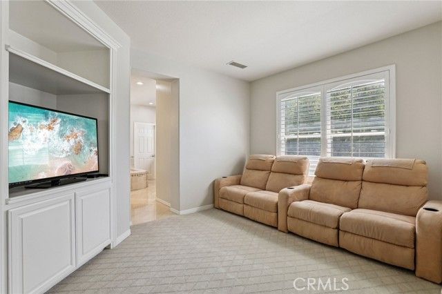 6 Westchester Court, Laguna Hills, CA 92679