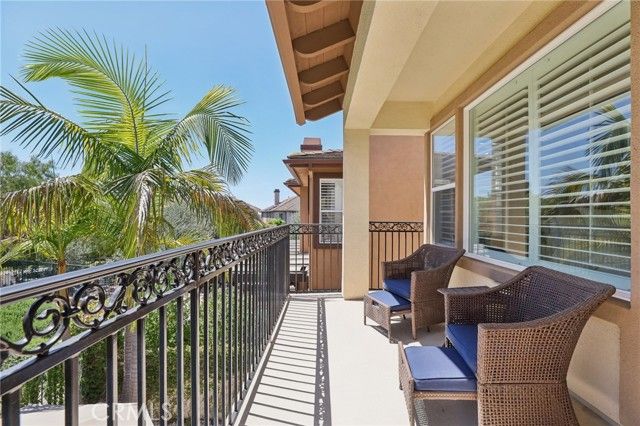 6 Westchester Court, Laguna Hills, CA 92679