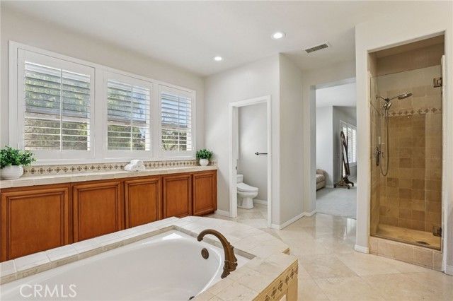 6 Westchester Court, Laguna Hills, CA 92679