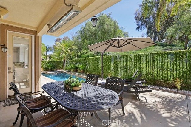 6 Westchester Court, Laguna Hills, CA 92679