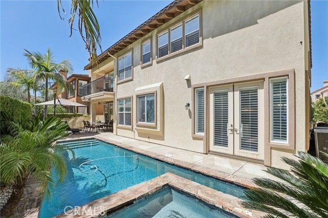 6 Westchester Court, Laguna Hills, CA 92679