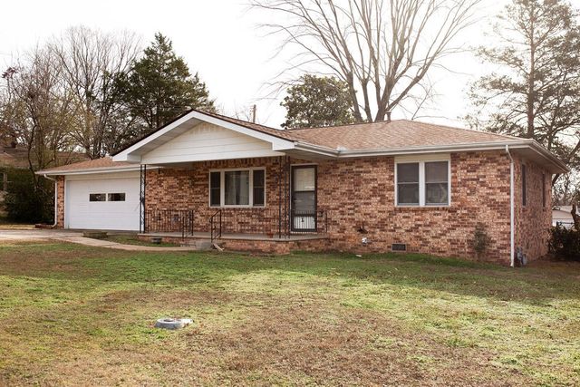 818 Locust Street, Mountain Home, AR 72653