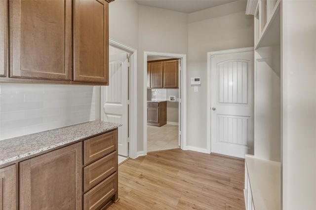 930 County Road 200, Valley View, TX 76272