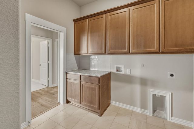 930 County Road 200, Valley View, TX 76272