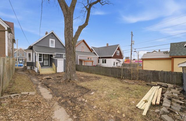 926 35th STREET, Milwaukee, WI 53215