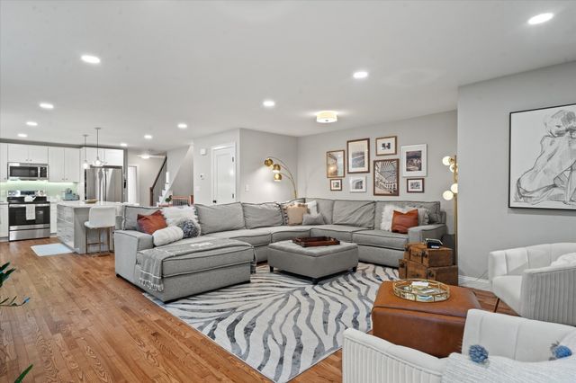 66 Castine St, Worcester, MA 01606