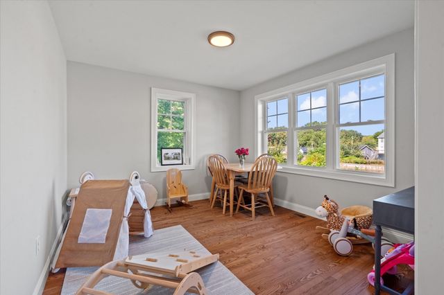 66 Castine St, Worcester, MA 01606