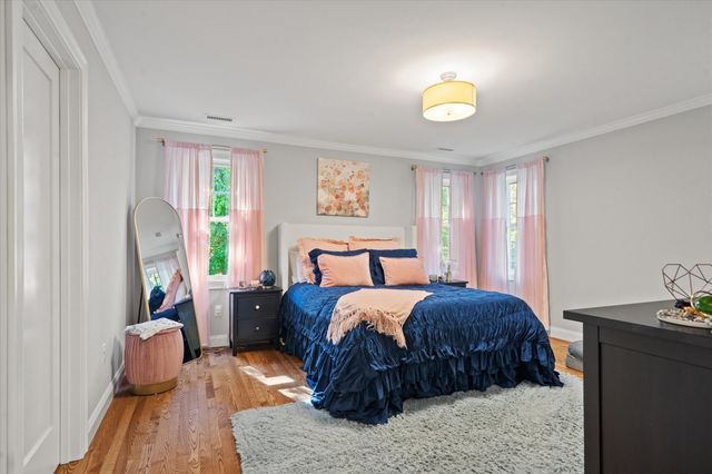 66 Castine St, Worcester, MA 01606