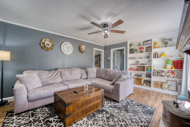 2531 MIMOSA TREE DR, Germantown, TN 38138