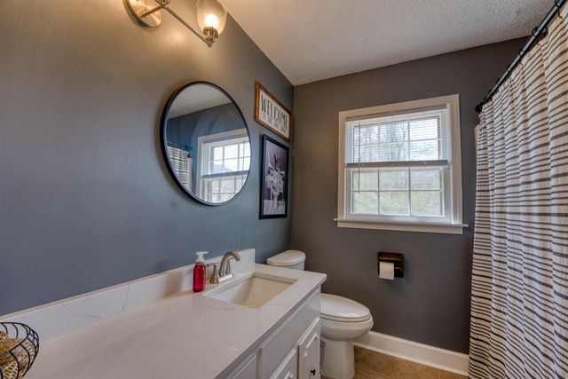 2531 MIMOSA TREE DR, Germantown, TN 38138