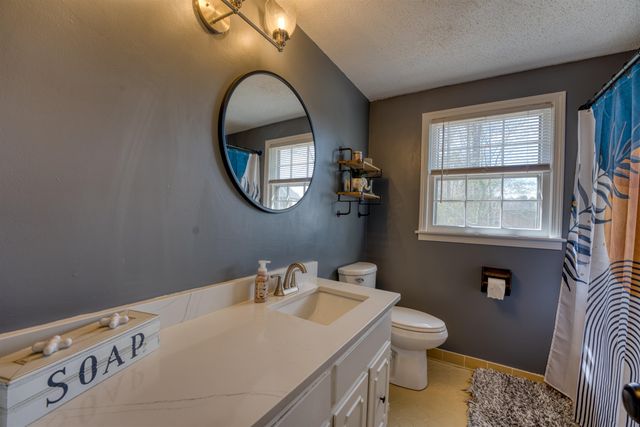 2531 MIMOSA TREE DR, Germantown, TN 38138