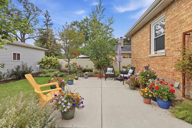 7639 Laramie Avenue, Skokie, IL 60077