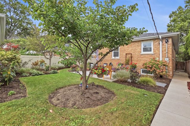 7639 Laramie Avenue, Skokie, IL 60077