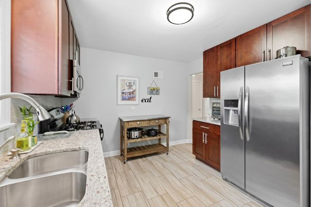 7639 Laramie Avenue, Skokie, IL 60077