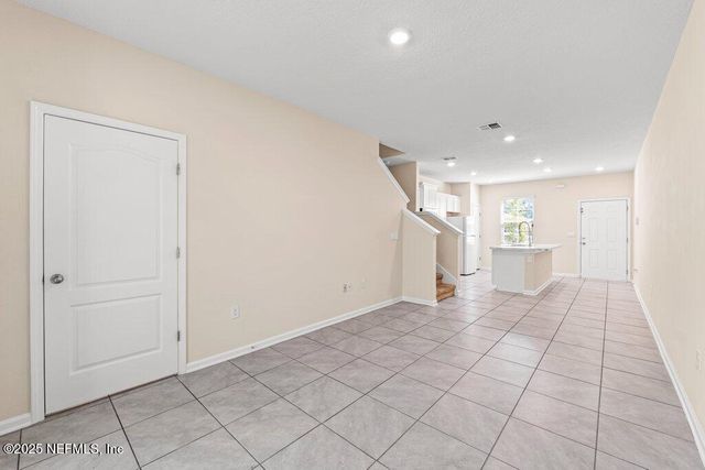 882 ROTARY Road, Jacksonville, FL 32211