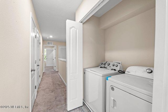 882 ROTARY Road, Jacksonville, FL 32211