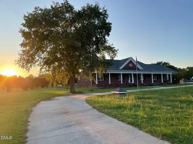 11500 Old Stage Road, Willow Springs, NC 27592