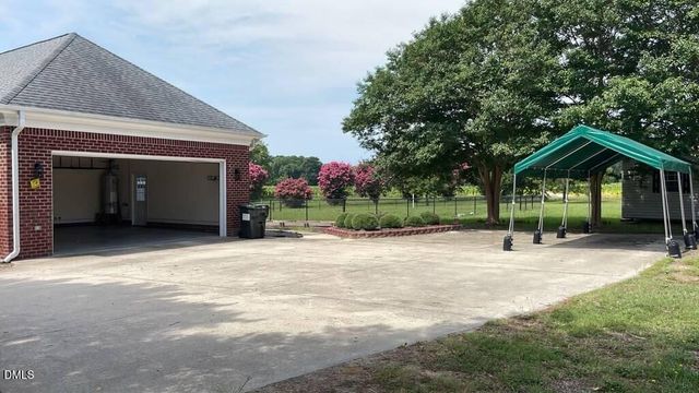 11500 Old Stage Road, Willow Springs, NC 27592