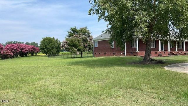 11500 Old Stage Road, Willow Springs, NC 27592