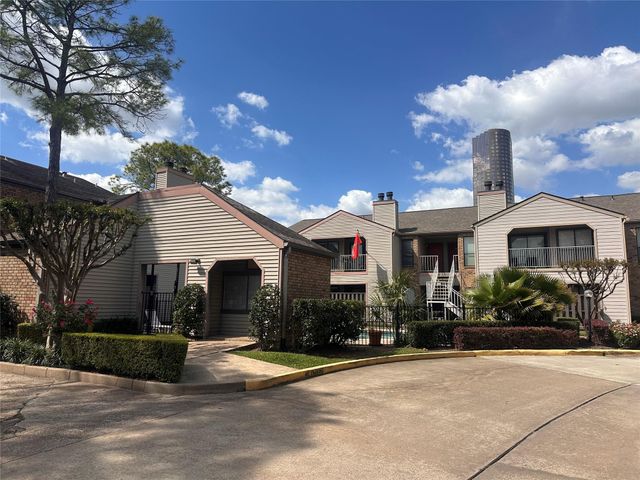 2025 Augusta Drive 804, Houston, TX 77057