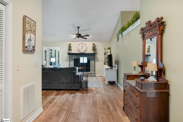 11 Pine Garden Way Drive, Salem, SC 29676
