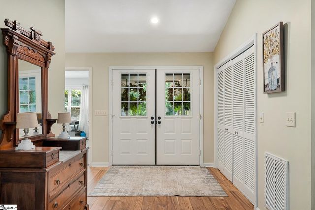 11 Pine Garden Way Drive, Salem, SC 29676