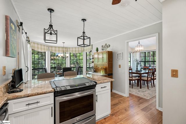 11 Pine Garden Way Drive, Salem, SC 29676