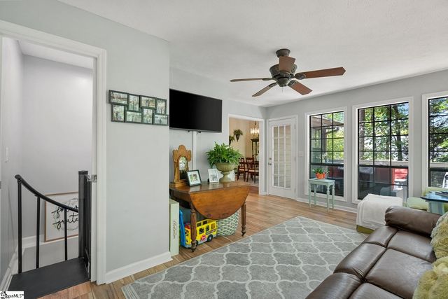 11 Pine Garden Way Drive, Salem, SC 29676