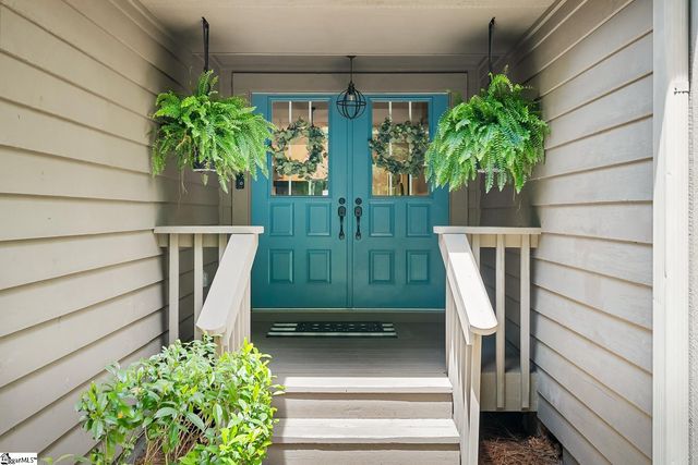 11 Pine Garden Way Drive, Salem, SC 29676