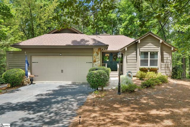 11 Pine Garden Way Drive, Salem, SC 29676