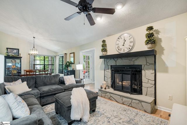 11 Pine Garden Way Drive, Salem, SC 29676