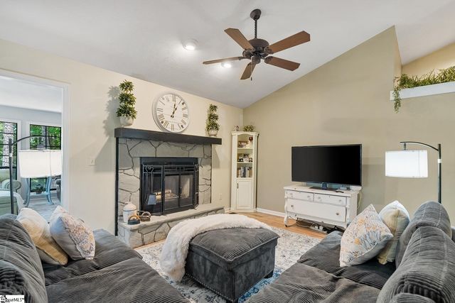 11 Pine Garden Way Drive, Salem, SC 29676