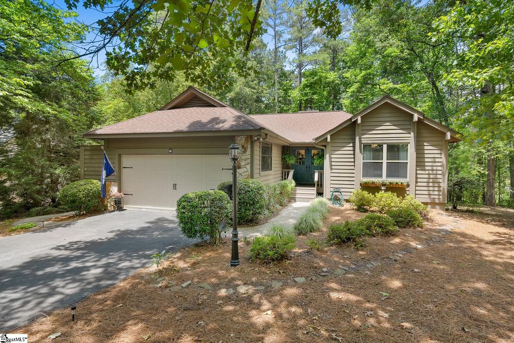 11 Pine Garden Way Drive, Salem, SC 29676
