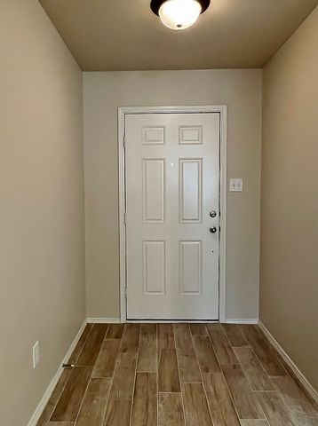 2432 Clairborne Drive, Fort Worth, TX 76177