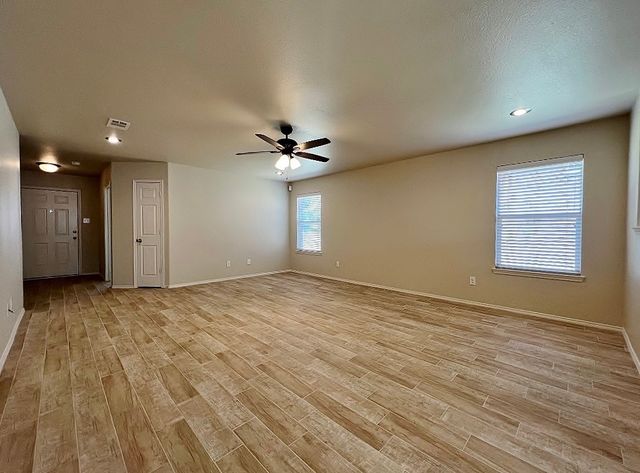 2432 Clairborne Drive, Fort Worth, TX 76177