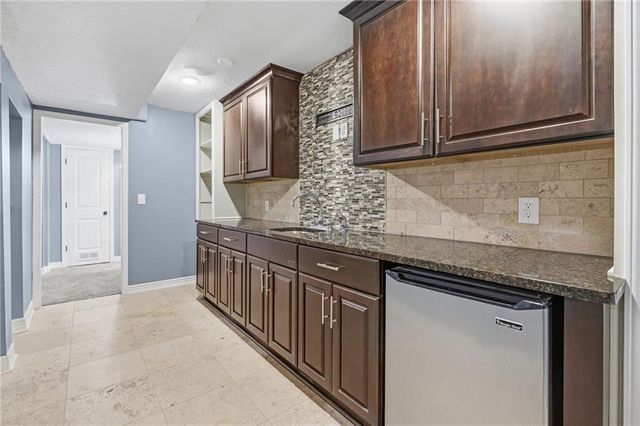 2418 N 88th Drive, Kansas City, KS 66109