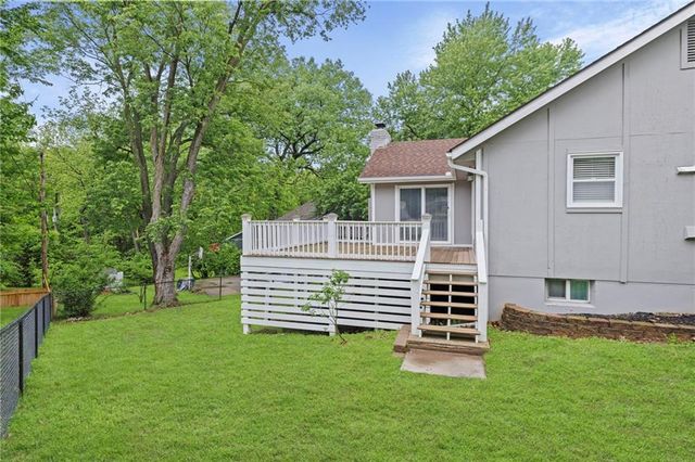 2418 N 88th Drive, Kansas City, KS 66109