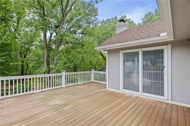 2418 N 88th Drive, Kansas City, KS 66109