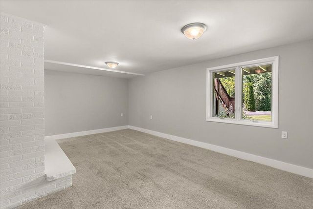 15004 Riley Street, Holland, MI 49424