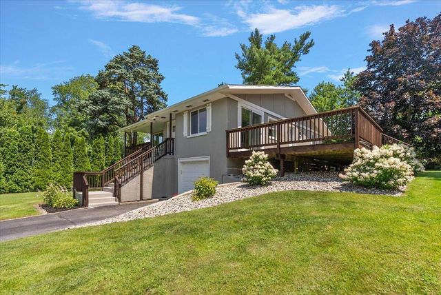 15004 Riley Street, Holland, MI 49424