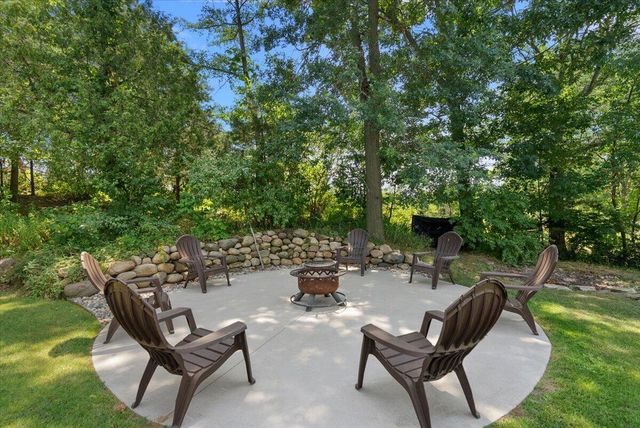 15004 Riley Street, Holland, MI 49424