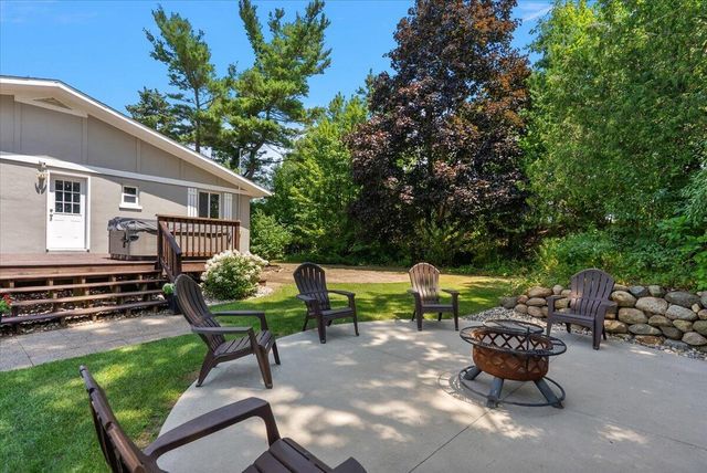 15004 Riley Street, Holland, MI 49424